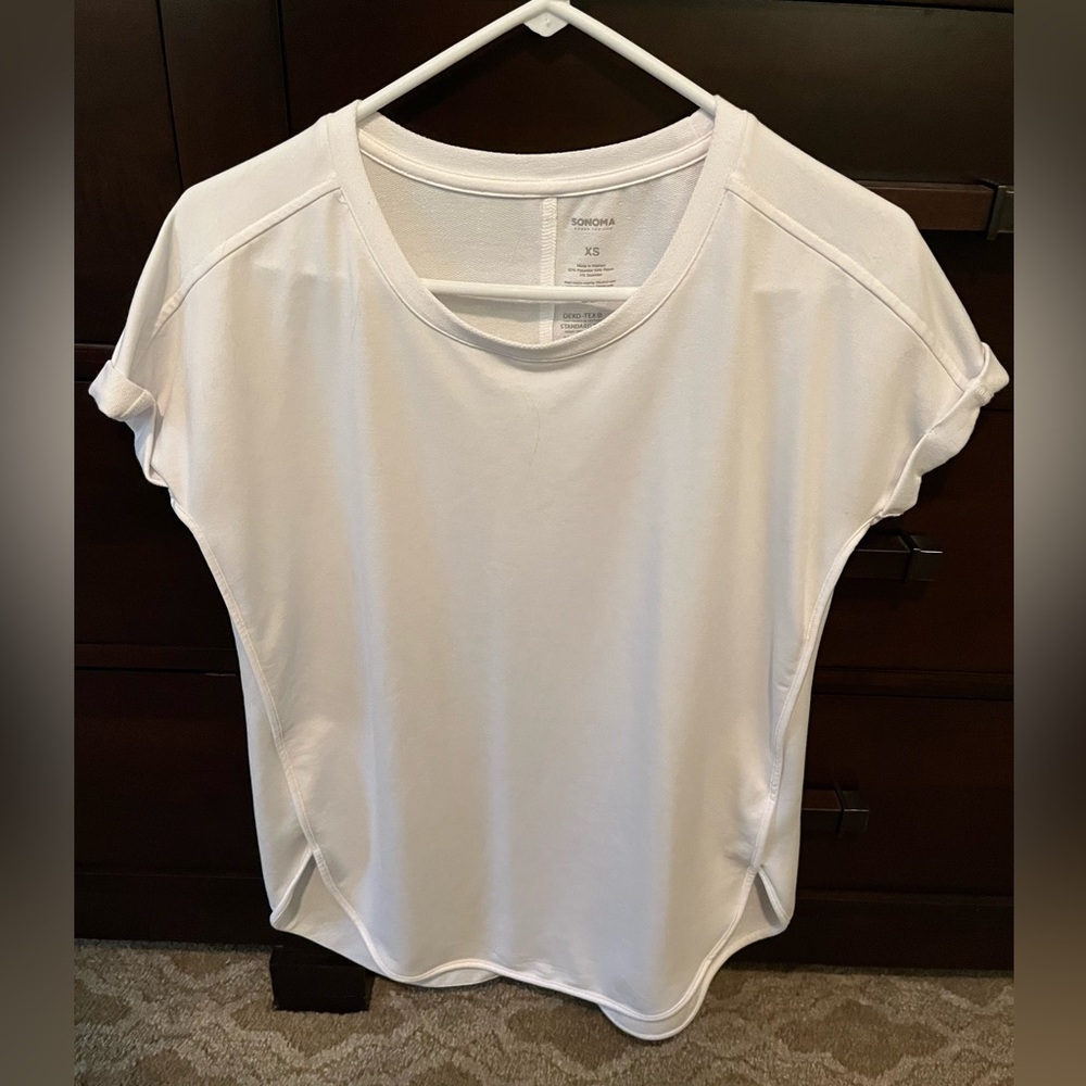 Tulip hem shirt
